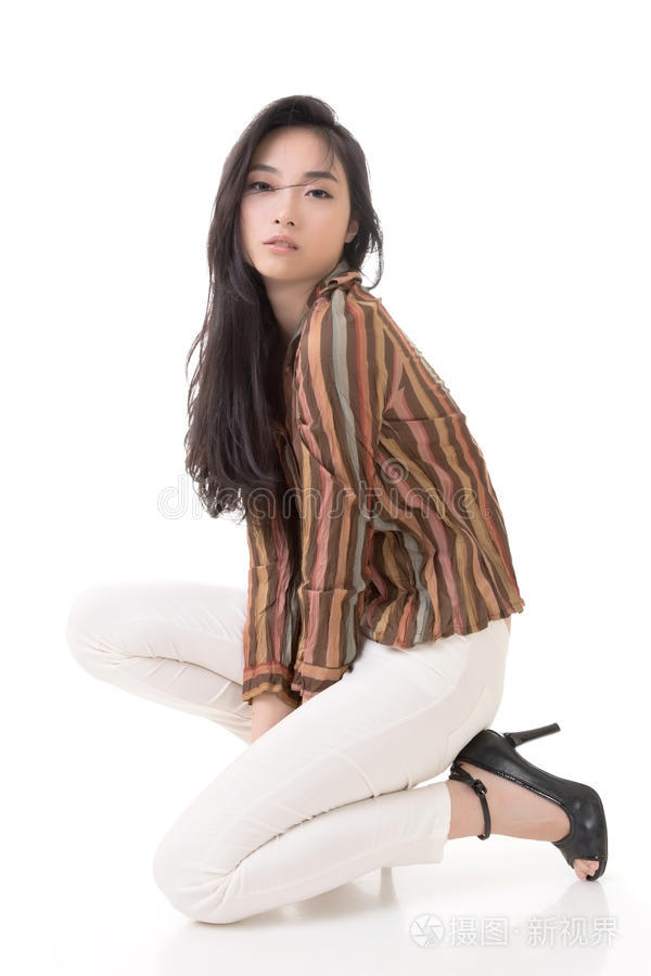 128间房主播跳舞 侦探之夜